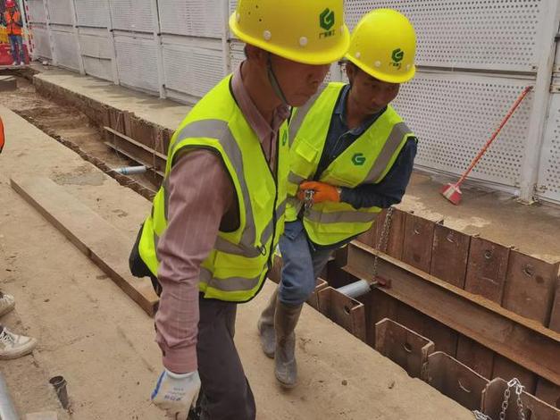 市区520公里管网建设将全面铺开这一社区管网工程已率先开工